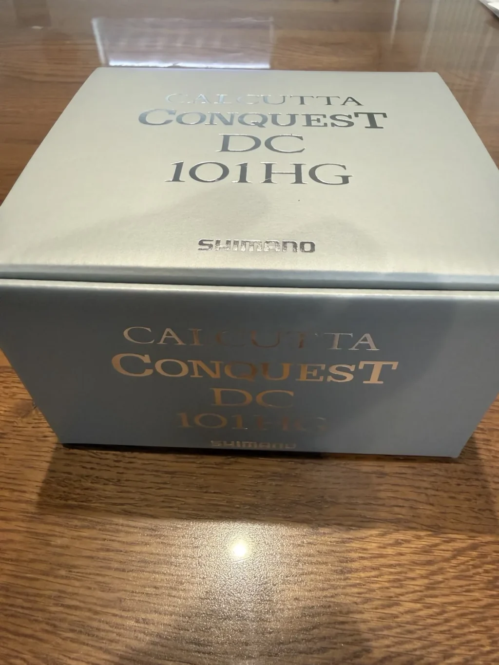 シマノ26カルカッタコンクエストDC101HGの外箱